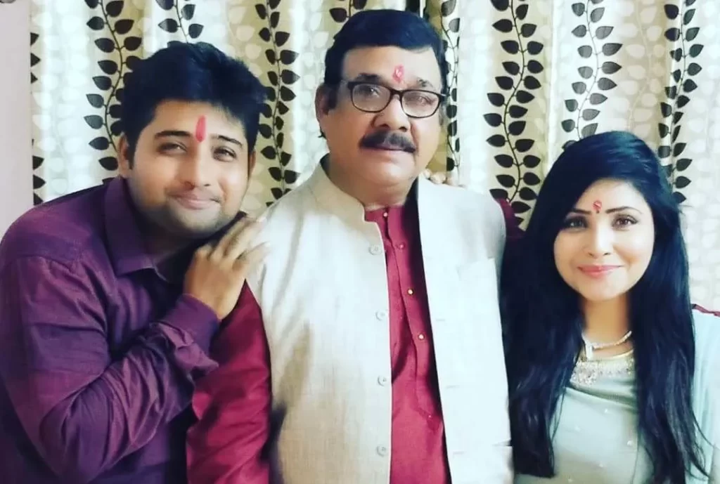 Rajsi-Verma with her father and brother